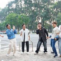 Lần đầu tiên dàn cast "2 ngày 1 đêm" thử sức múa lân