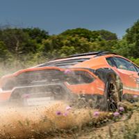 Lamborghini Huracan Sterrato Concept – Sự ra đời của “Kẻ nổi loạn”
