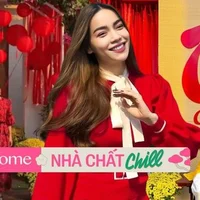 Biệt thự 30 tỷ của Hồ Ngọc Hà trang hoàng lộng lẫy đón Tết: Trước cửa nhà có góc "sống ảo" vạn người mê