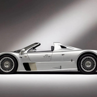 "Chim ưng" Mercedes CLK GTR Roadster 622 mã lực