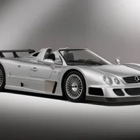 "Chim ưng" Mercedes CLK GTR Roadster 622 mã lực