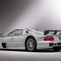 "Chim ưng" Mercedes CLK GTR Roadster 622 mã lực