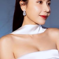 Chị đẹp đạp gió rẽ sóng, Mỹ Linh công khai quan hệ với Lưu Hương Giang