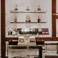 Ra mắt cửa hàng làm đẹp Dolce & Gabbana tại Old Bond Street, London