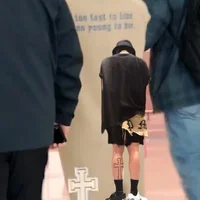 G-Dragon gây chú ý khi sang Mỹ dự triển lãm CES 2024