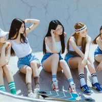 Nhóm nữ 1 năm tuổi lập kỷ lục 1 tỷ stream Spotify là ai ?
