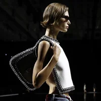 Chiếc túi xách Gucci Jackie biểu tượng và màn tái xuất trên sàn diễn