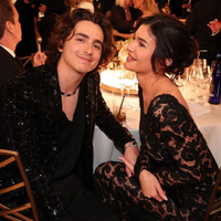 Kylie Jenner và Timothée Chalamet phát cẩu lương trong Quả Cầu Vàng 