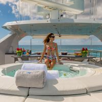 Siêu du thuyền Big Sky 48m từ Oceanfast - Di sản của một thời đại hoàng kim