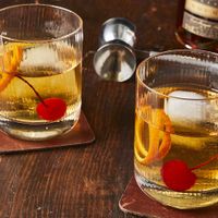 Lịch sử huyền bí về những loại cocktails nổi tiếng nhất thế giới