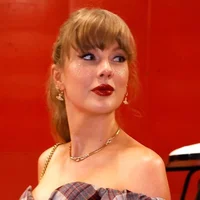Taylor Swift makeup