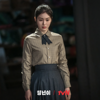 Shin Ye Eun vai Heo Yeong Seo