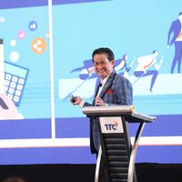 Doanh nhân Đặng Văn Thành đã đúc kết thực tiễn thành các “công thức” của riêng mình và không ngần ngại chia sẻ cho thế hệ tiếp nối
