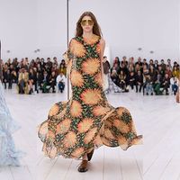 BST LOEWE Xuân Hè 2025