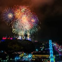 Le-hoi-cuoi-nam-khap-the-gioi-ivivu-3.2.jpg