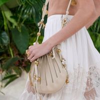 Đón đầu 6 xu hướng thời trang cùng Paris Fashion Week 2025