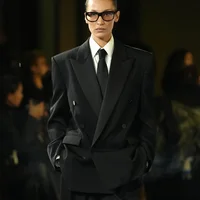 Đón đầu 6 xu hướng thời trang cùng Paris Fashion Week 2025