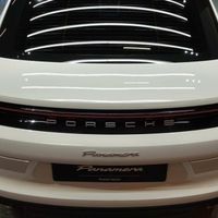 Siêu phẩm Porsche Panamera sắp ra mắt phiên bản mới