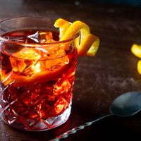 5 Thuật ngữ đi bar phổ biến giúp bạn “giải ngố” khi xuống phố