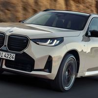 Khám phá BMW X3 20 xDrive 2025 phiên bản màu xanh Tanzanite