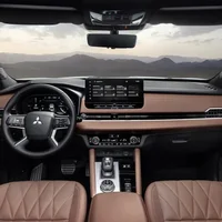 Bản nâng cấp của Mitsubishi Outlander PHEV 2025 có gì