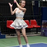 Người trẻ chi trăm triệu sắm đồ pickleball: Mặc đẹp không phải để "sống ảo"