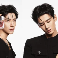 Nên chọn Versace Bright Crystal hay Versace Bright Crystal Absolu?