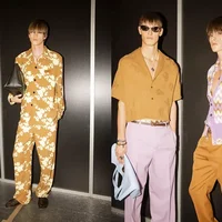 Versace Xuân Hè