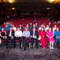 Doanh nhân Johnathan Hạnh Nguyễn 