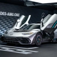 “Siêu phẩm” Mercedes-AMG One đầu tiên lên sàn xe cũ