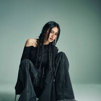 Lan Ngọc không cảm thấy tiếc nuối vì tạm rời showbiz