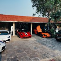 Bán Ferrari 488, đại gia An Giang chi tiếp hơn 30 tỷ mua về bộ ba siêu xe