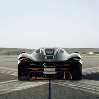 Koenigsegg tranh danh hiệu xe nhanh nhất lịch sử bằng Jesko Absolut