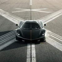 Koenigsegg tranh danh hiệu xe nhanh nhất lịch sử bằng Jesko Absolut