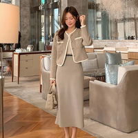 4 món thời trang công sở giúp bạn mặc đẹp và tiết kiệm hơn trong năm