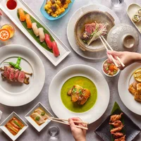 Nghệ thuật fusion cuisine - Sự kết hợp văn hóa hấp dẫn trên bữa ănn