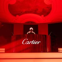 Cartier kỷ niệm 100 năm biểu tượng Trinity với sự góp mặt của dàn sao "khủng"