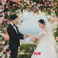 Sốc với tủ tồ của Kim Ji Won lên tới hàng tỷ đồng