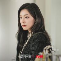 Kim Ji Won gây sốc với tủ đồ tiền tỷ trong phim Queen of Tears
