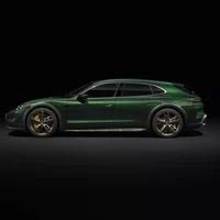 Porsche Taycan Turbo S 2025 ra mắt với công suất tiệm cận siêu xe