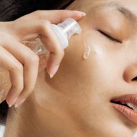Gen Z, Skincare và mạng xã hội: Mối nguy hại từ Skinfluencing