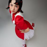 M Tú phát hành album Chơi Trò Yêu gồm 8 ca khúc do cô sáng tác