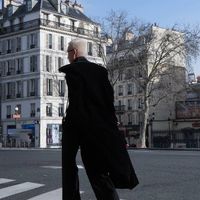 Quỳnh Anh Shyn và Call Me Duy tất bật ở Paris Fashion Week