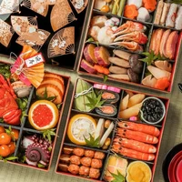 Những món ăn cầu may nhất định phải có  trên mâm cỗ Tết của các nước
