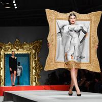 Khi Pablo Picasso và giới thời trang tìm cảm hứng ở nhau
