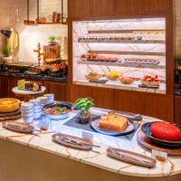 The Strand tại Hilton Saigon đón khách với buffet hải sản thịnh soạn
