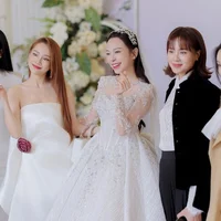 Lễ cưới diễn viên Kim Oanh: Nhã Phương - Lê Giang và dàn sao đổ bộ, cô dâu diện váy cưới 600 triệu