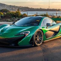 Pin của siêu xe McLaren P1 bằng giá một chiếc Porsche 911