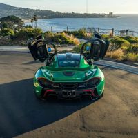 Pin của siêu xe McLaren P1 bằng giá một chiếc Porsche 911