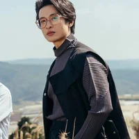 Vũ. cùng Hà Anh Tuấn chiêm nghiệm về cảm giác đơn phương